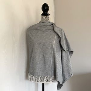 LULULEMON infinity scarf/wrap